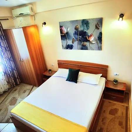 Guest house Casa Laura Mangalia